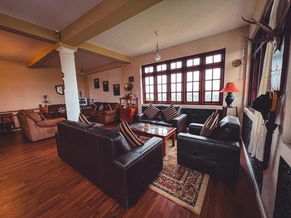 House Of Leisure Ξενοδοχείο Νουβάρα Ελίγια Εξωτερικό φωτογραφία